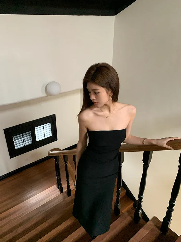 שמלת מידי סטרפלס אלגנטית בעיטור שסע - קורל