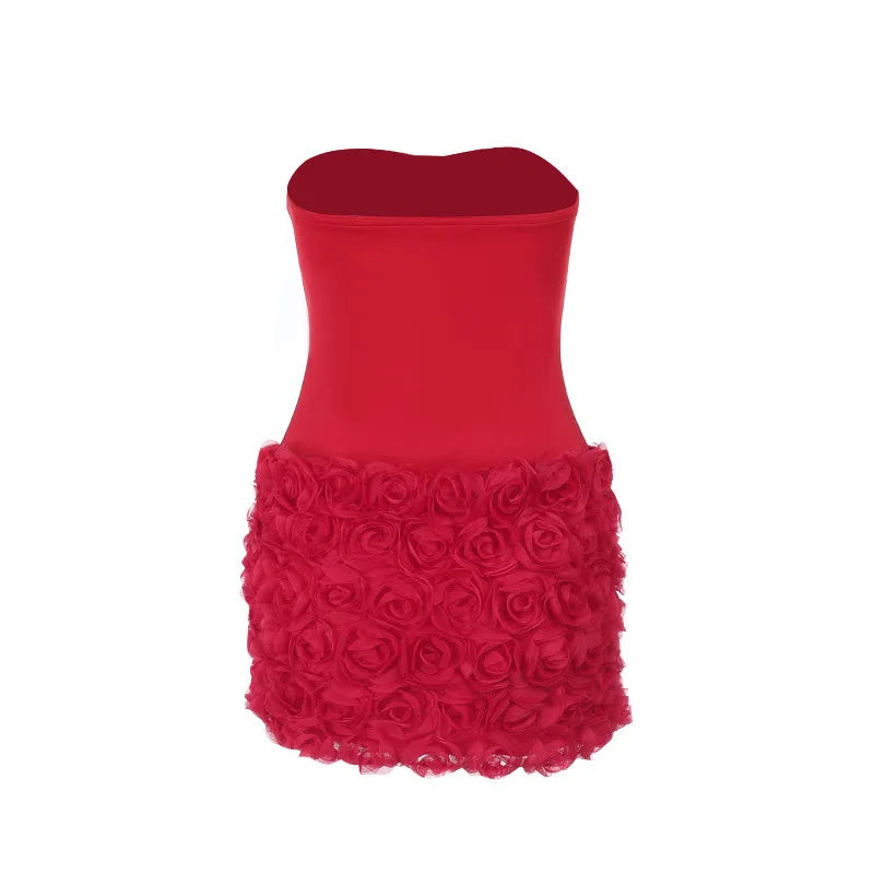 שמלת מיני סטרפלס בעיצוב מחוך וחצאית פרחים 3D - Loretta