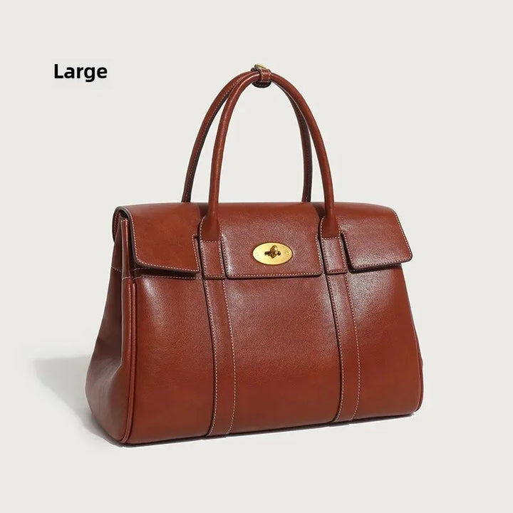 Leather bag with luxury design