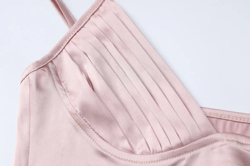 שמלת מיני סאטן בעיצוב אסימטרי כיווצים בחזה - שון