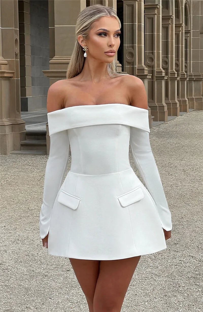שמלת מיני בגזרת A כתפיים חשופות בעיצוב דמוי כיסים - מייסי