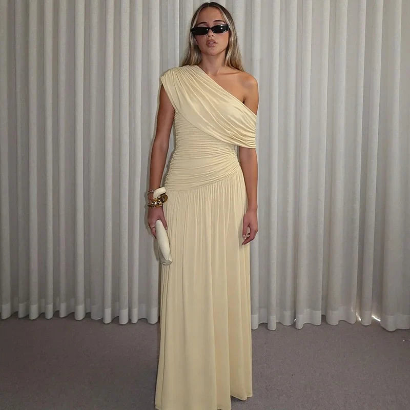 שמלת מקסי קיפולים אלגנטית כתף חשופה - מיילין