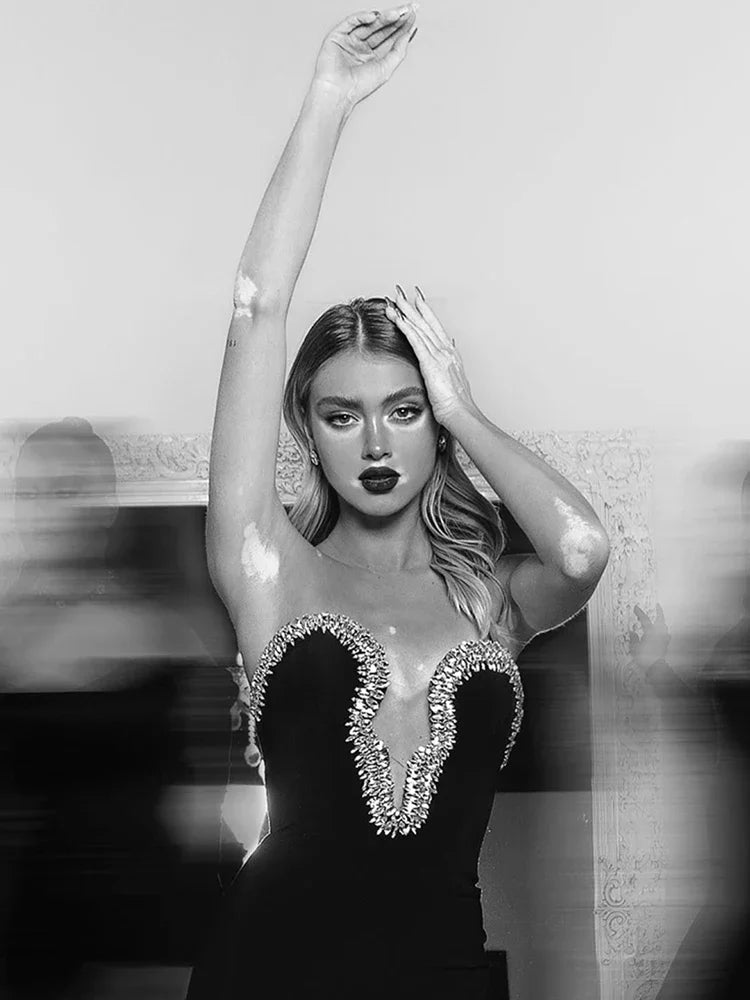 שמלת מקסי ערב אלגנטית בעיטור יהלומים בד מחטב ומחמיא - MARINA