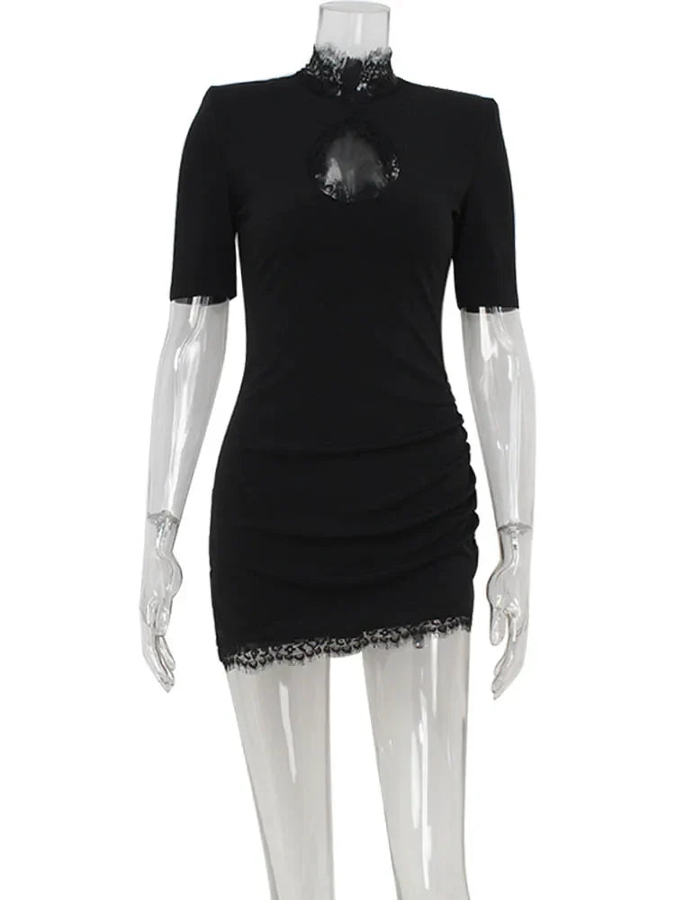 שמלת מיני בד מחטב גולף בעיטור תחרה - Mary