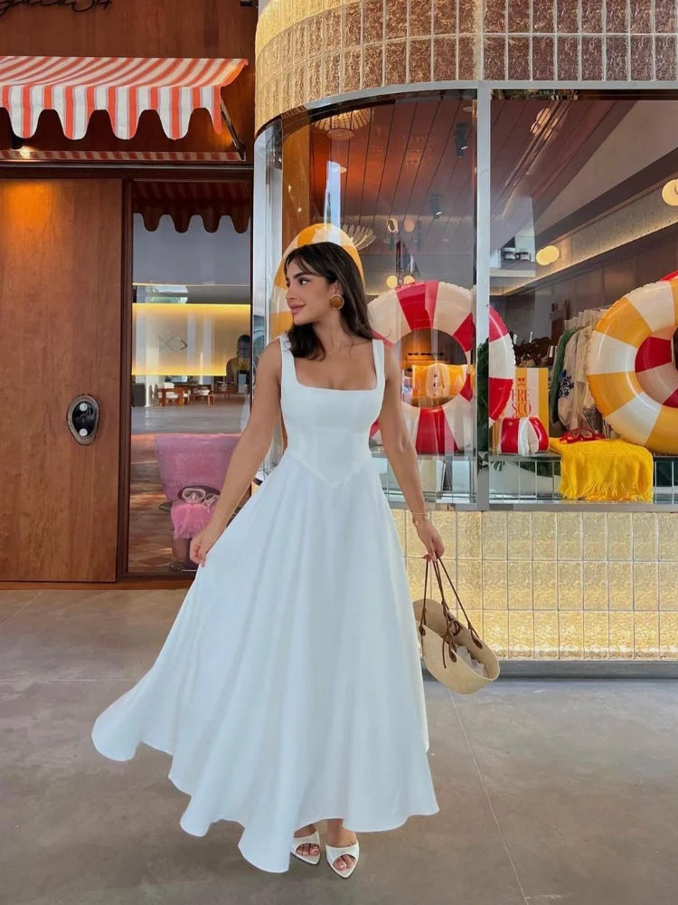 שמלת מידי סאטן בגזרת A - Violette