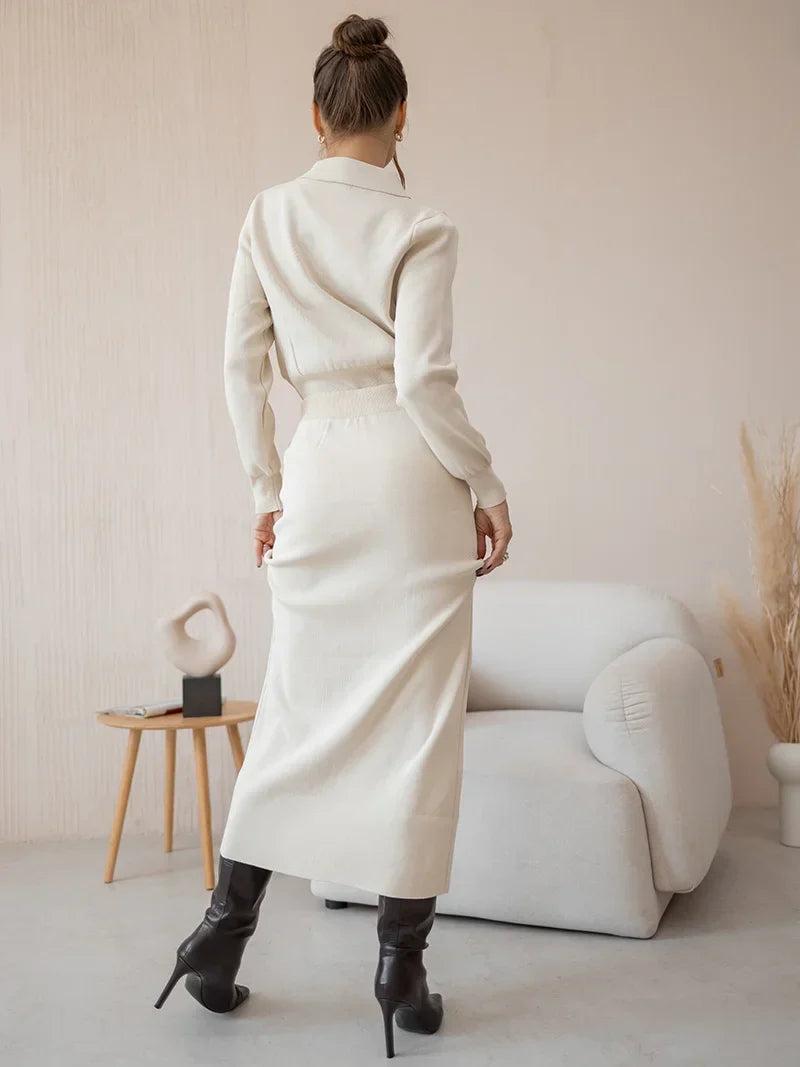 סט סרוג חולצה וחצאית מידי בעיטור כפתורים וכיסים - Danna