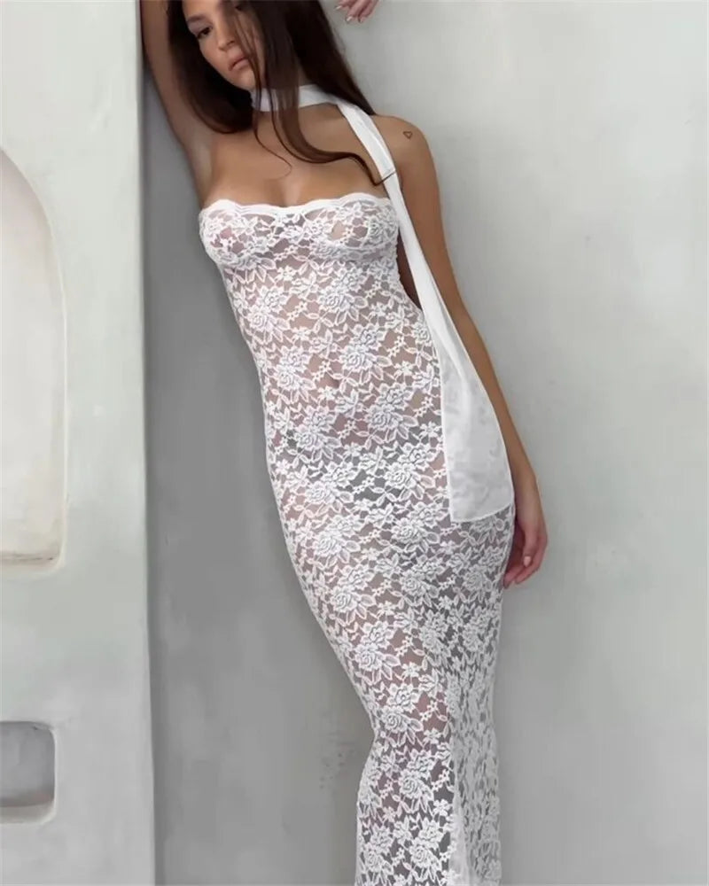 שמלת מקסי סטרפלס תחרה בעיטור צעיף תואם - MOON