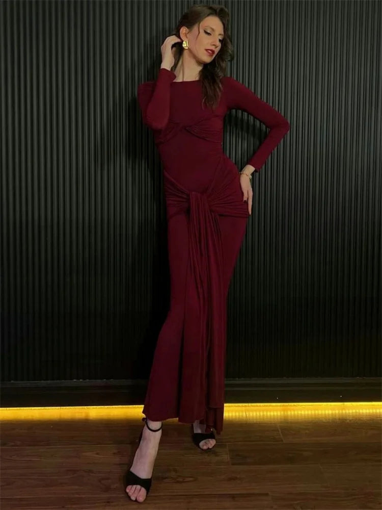 שמלת מקסי צנועה בעיצוב כיווצים וקשירה - נאהב