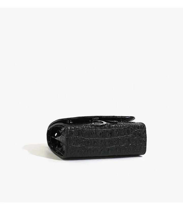 Glitter faux leather bag with D design