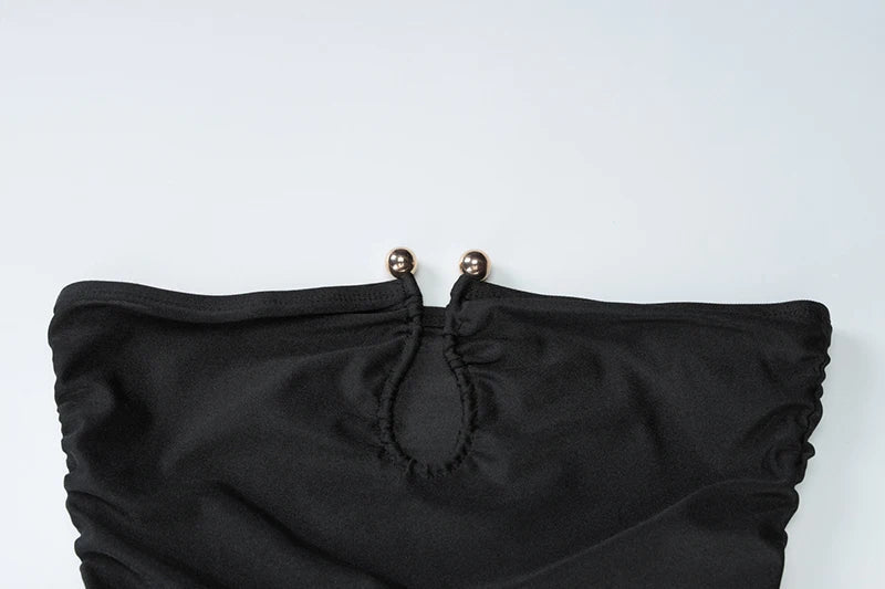 שמלת מקסי סטרפלס כיווצים בעיטור אבזם - מייס