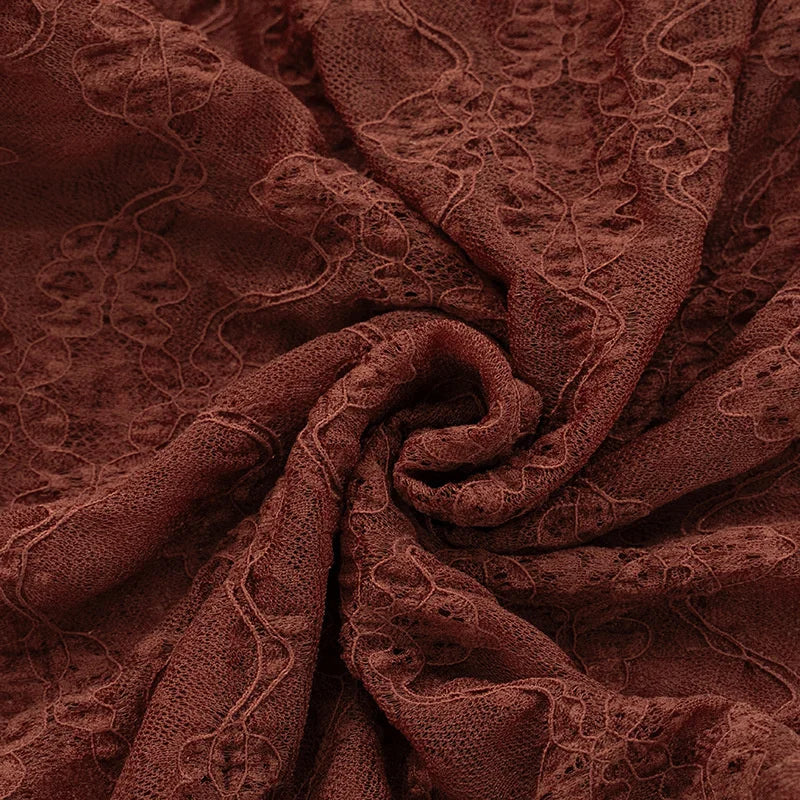 שמלת מקסי בעיצוב שסע ותחרה בעיטור קשירה - WINE