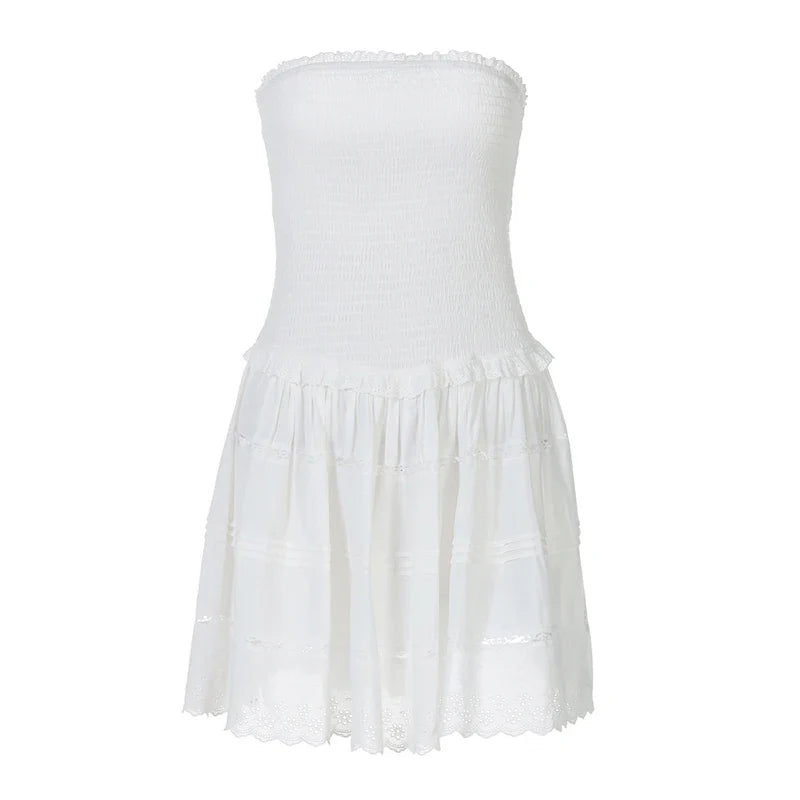 שמלת מיני סטרפלס בגזרת A בעיצוב כיווצים בעיטור תחרה - לאבין