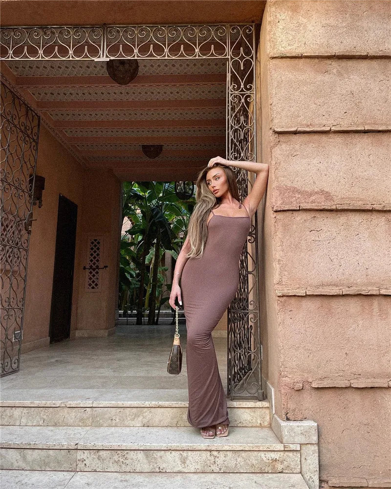 שמלת מקסי צמודה בד מחטב - ג'ורדי