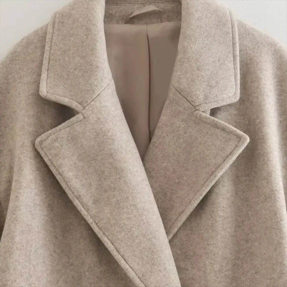 מעיל צמר ארוך מחויט בעיטור כפתורים - פריס