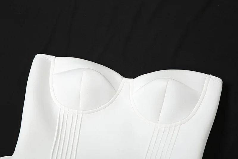 שמלת מידי סטרפלס בגזרת A בעיצוב אלגנטי - Simone