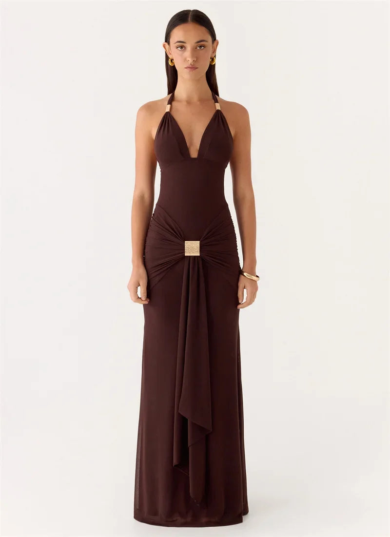 Maxi dress with a buckle design and open back - Tzahala