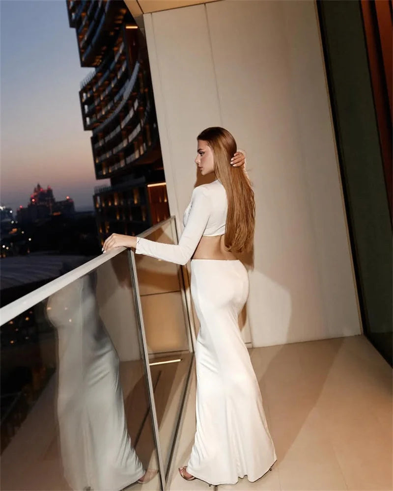 שמלת מקסי בעיצוב פתוח בגב ובמותן בעיטור אבזם - לירז