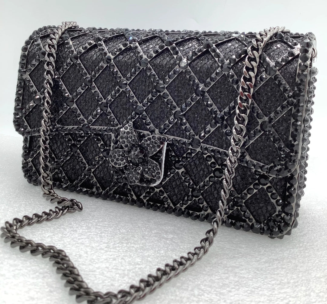 Sequin bag with diamond pattern and flower decoration