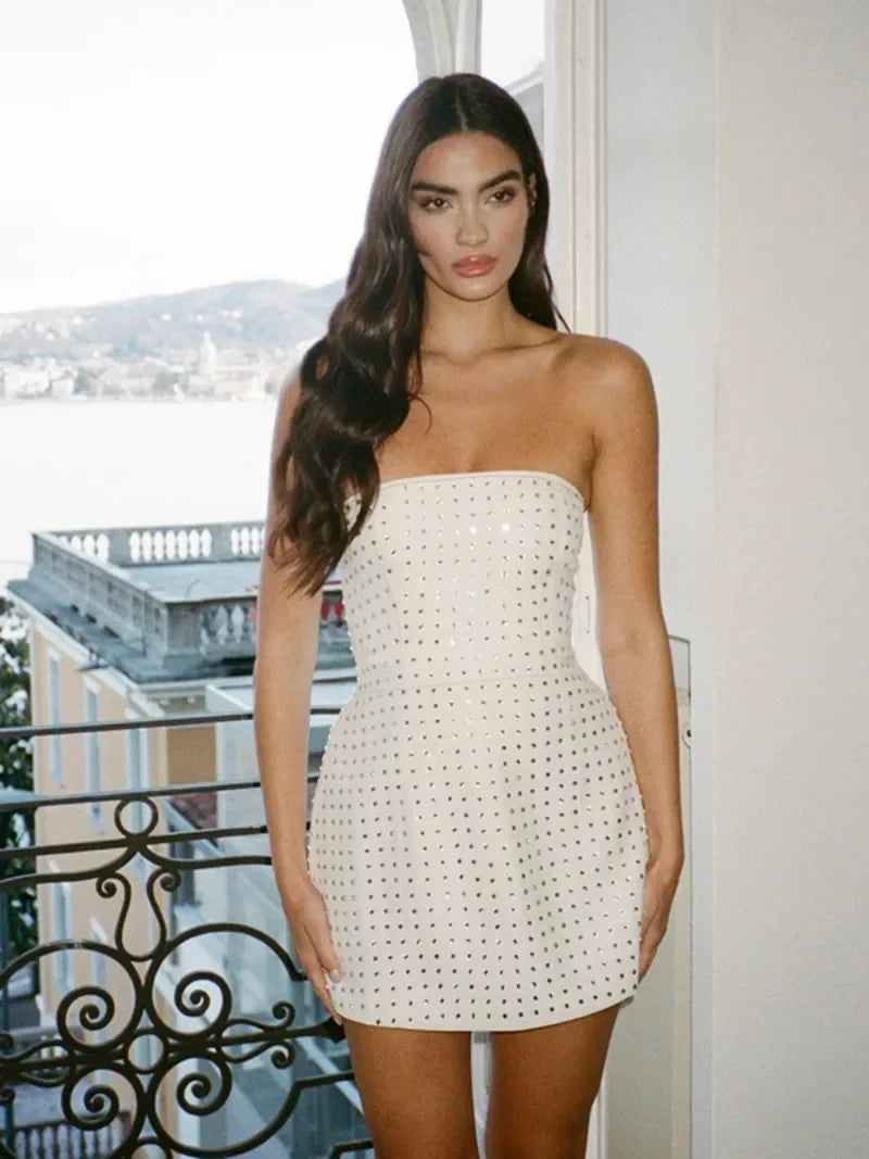 שמלת מיני סטרפלס בעיטור זרקונים מנצנצים - Londyn