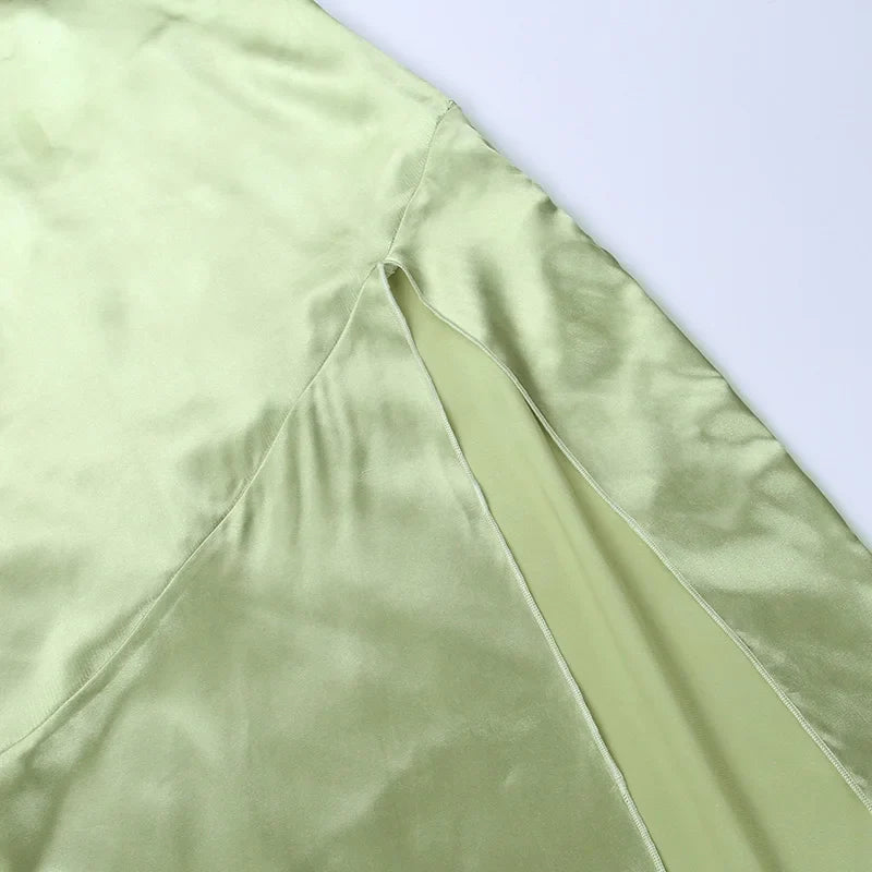 שמלת מקסי סאטן בעיצוב שסע וקשירות בגב - לואן