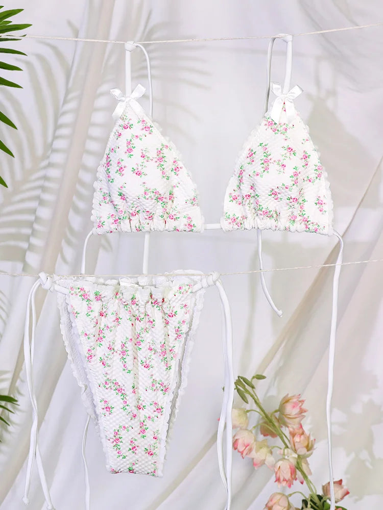 בגדי ים ביקיני במגוון דוגמאות קיציות - ננסי