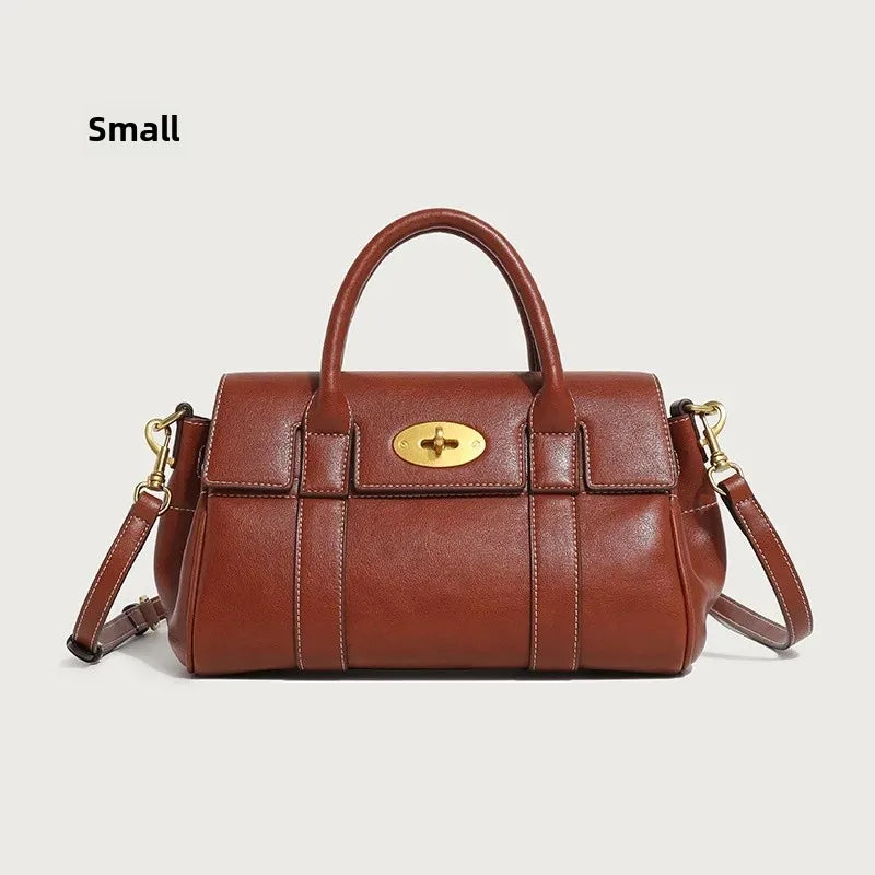 Leather bag with luxury design