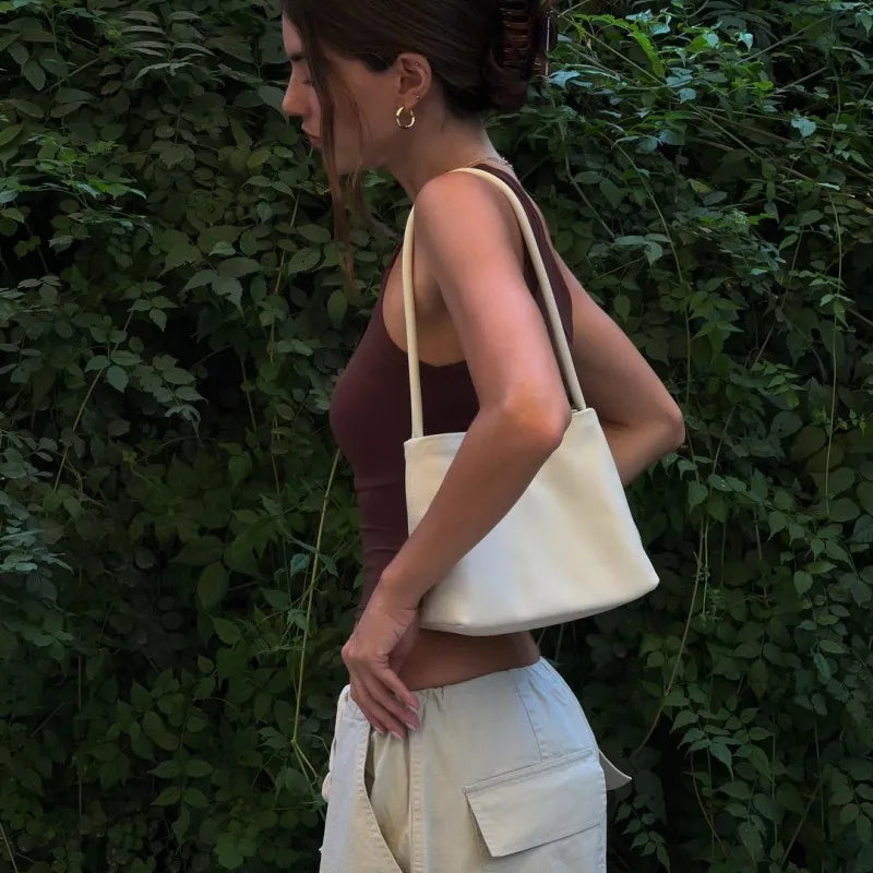 קרופ טופ אסימטרי כתפייה אחת  - נור