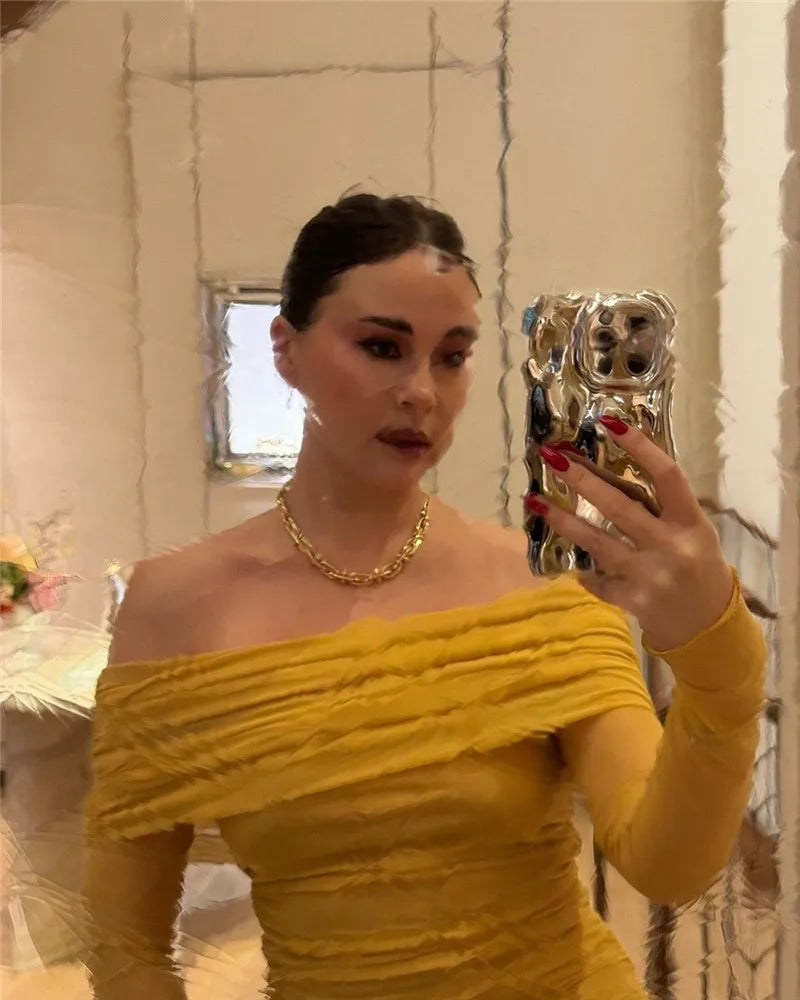 שמלת מיני שיפון כתפיים חשופות בעיצוב קשירה - CAMI