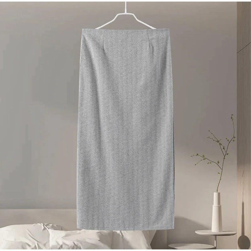 סט שני חלקים צמרי בעיצוב מלכותי חצאית מידי ובלייזר - Reina