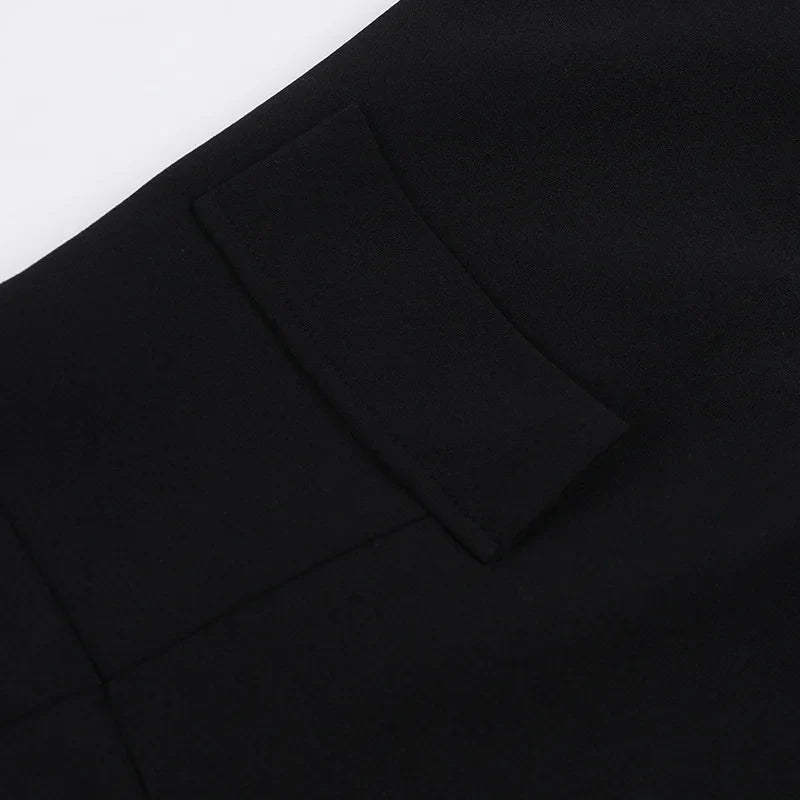 שמלת מיני בגזרת A כתפיים חשופות בעיצוב דמוי כיסים - מייסי