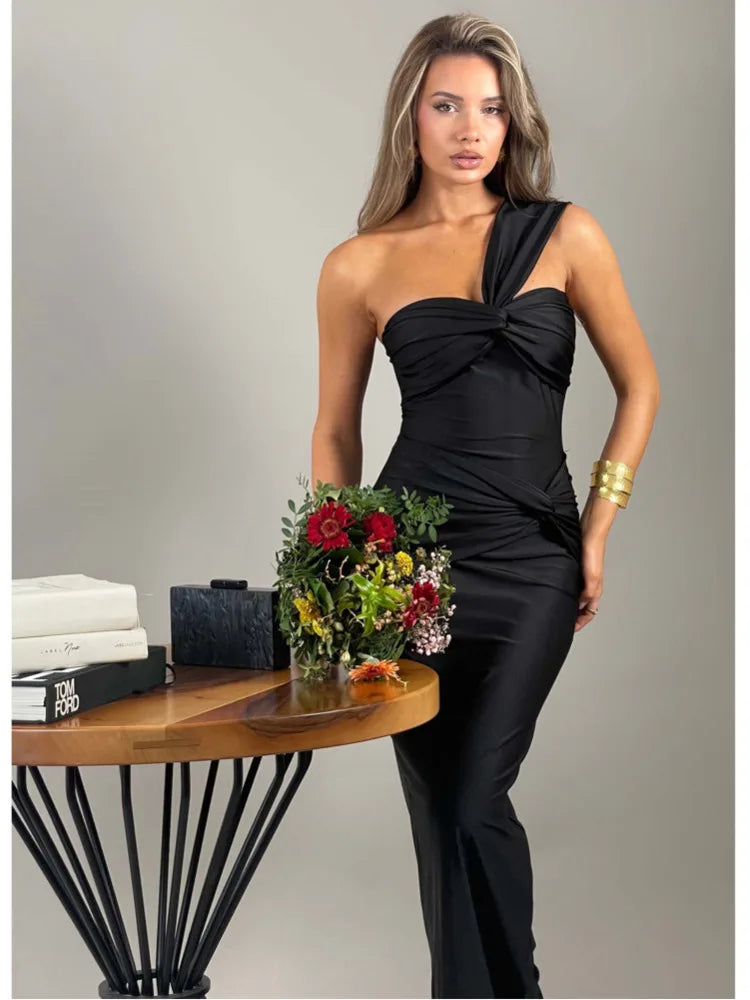 שמלת מקסי בעיטור קיפולים כתפייה אחת אסימטרית - מרלו