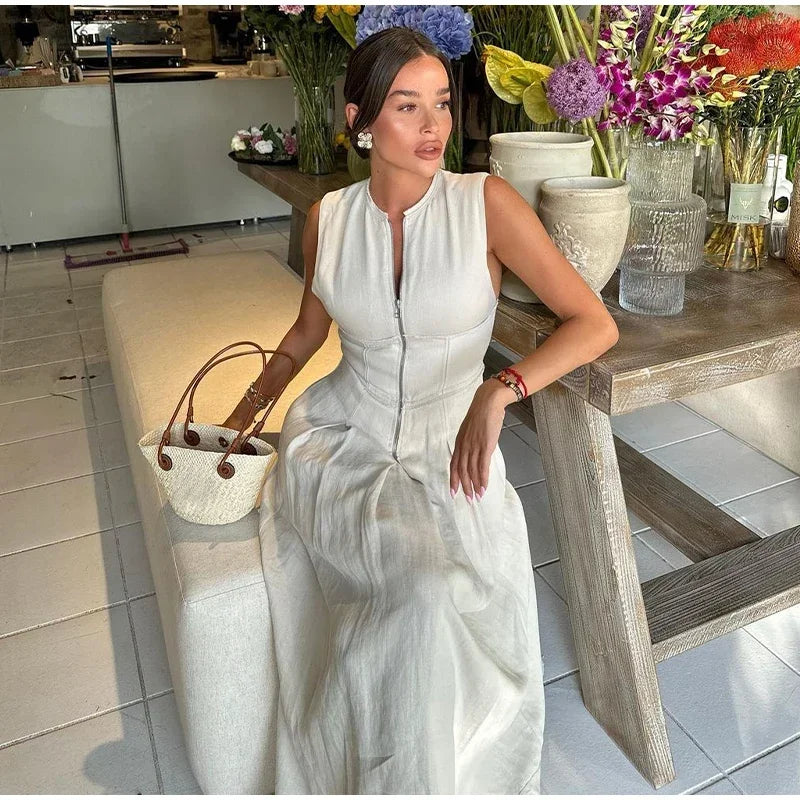 שמלת מקסי מחויטת בגזרת A סגירת רוכסן קדמי - Adriana