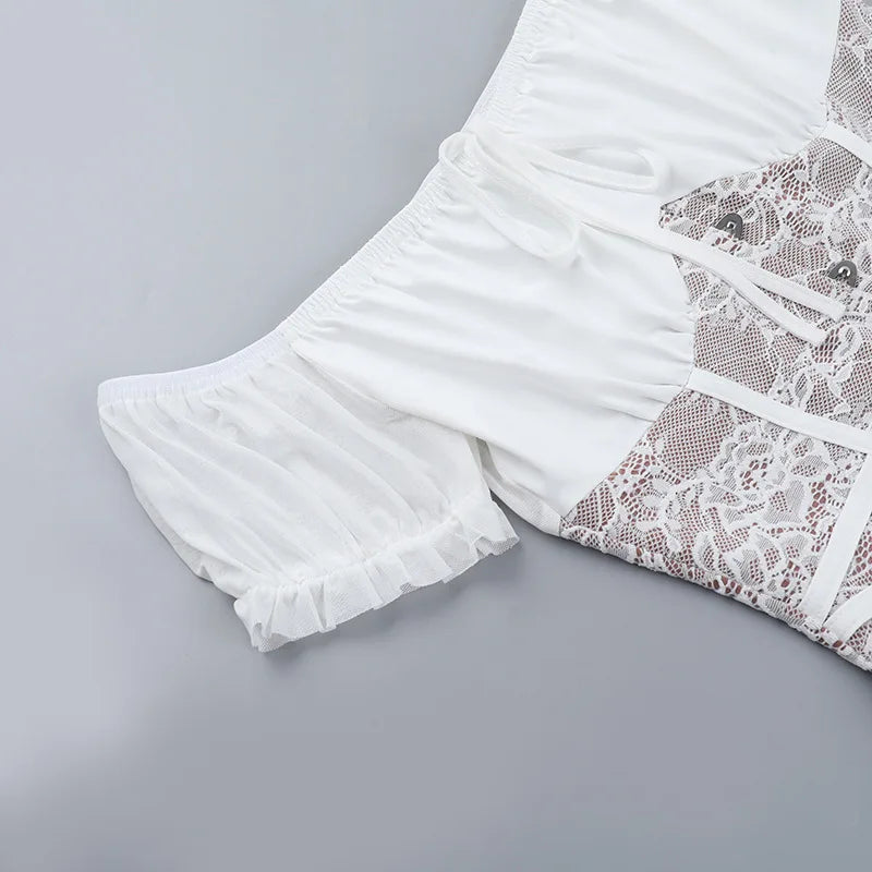 שמלת מיני בלון כתפיים חשופות בעיטור תחרה - פאדג'