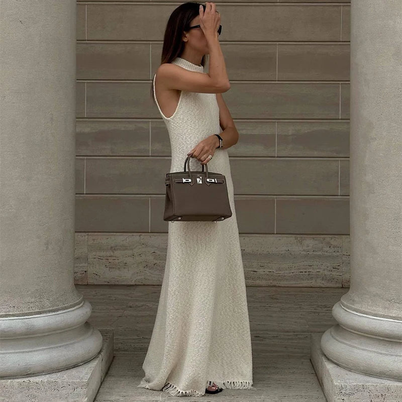 שמלת מקסי סרוגה בעיטור ציציות - פיונה