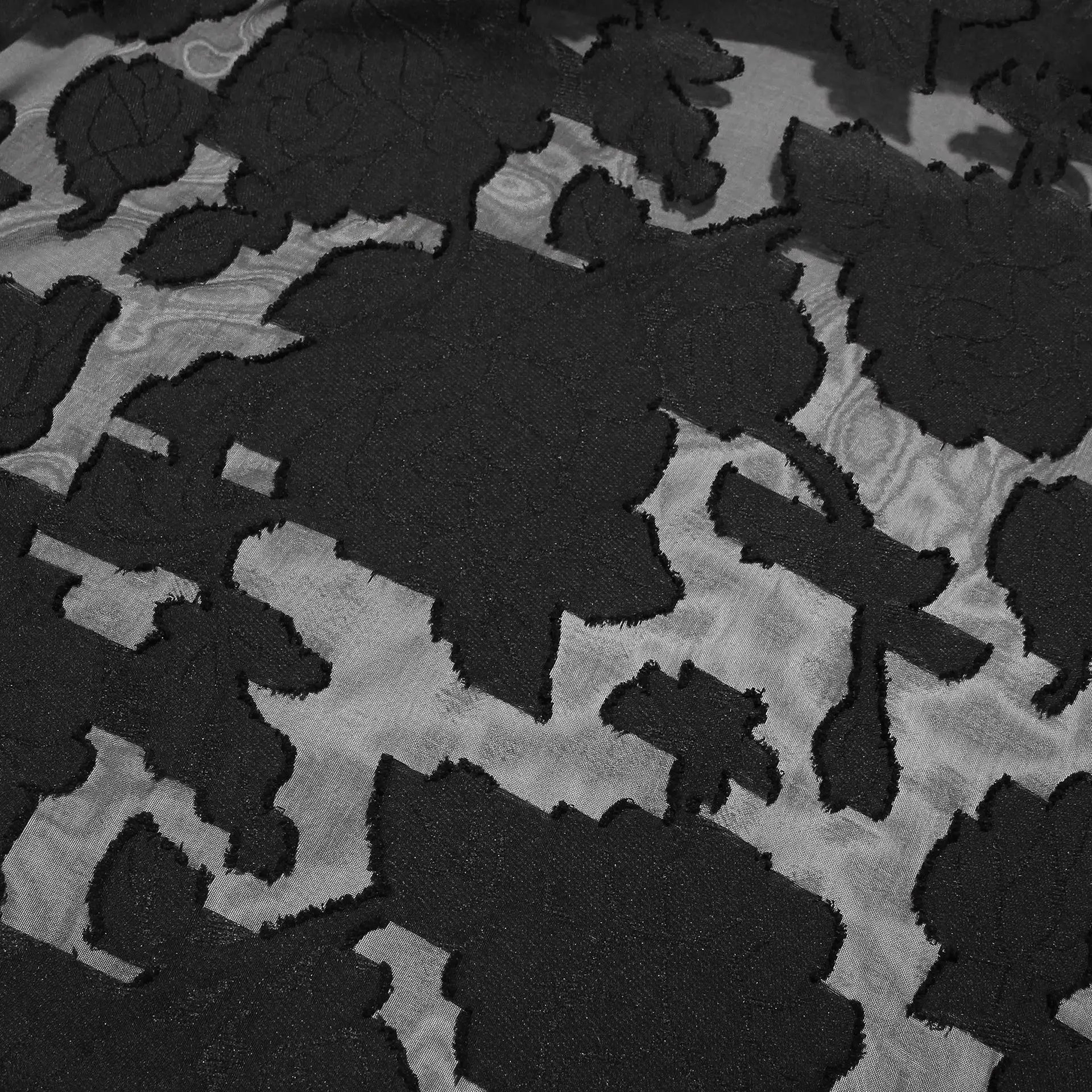 שמלת מיני שיפון בגזרת A בעיטור רקמת איורי פרחים בעיצוב קשירה בגב להצמדה במותן - Allyson