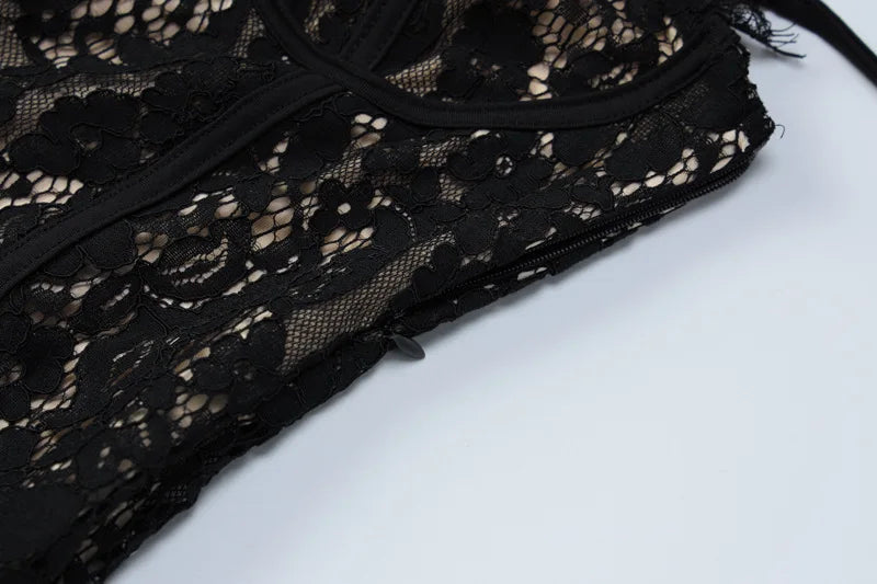 שמלת מיני תחרה - צ'ילי