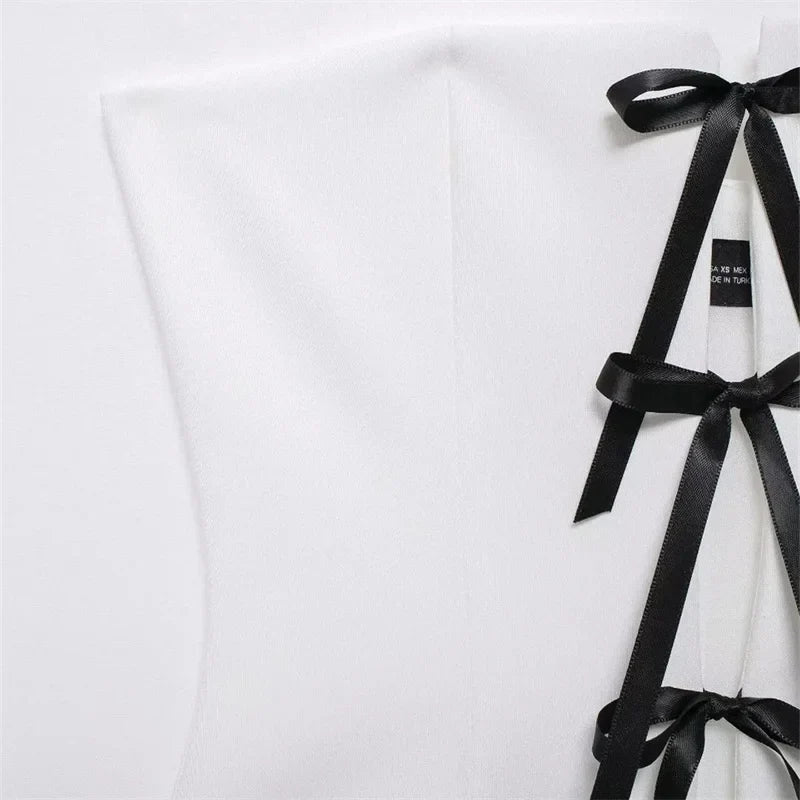 טופס סטרפלס בעיטור פפיון  - מיליס