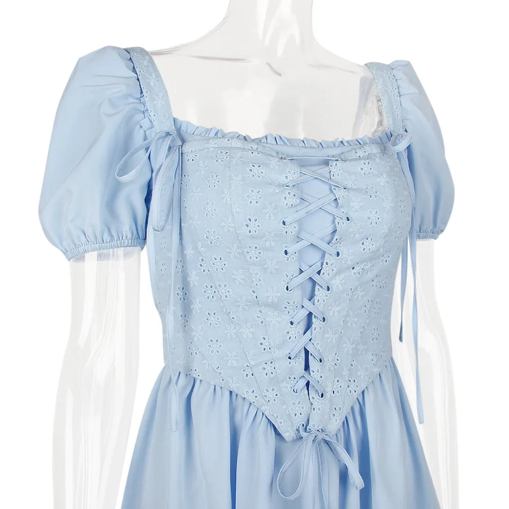 שמלת מיני סטייל כפרי בעיצוב מחוך - תכלת