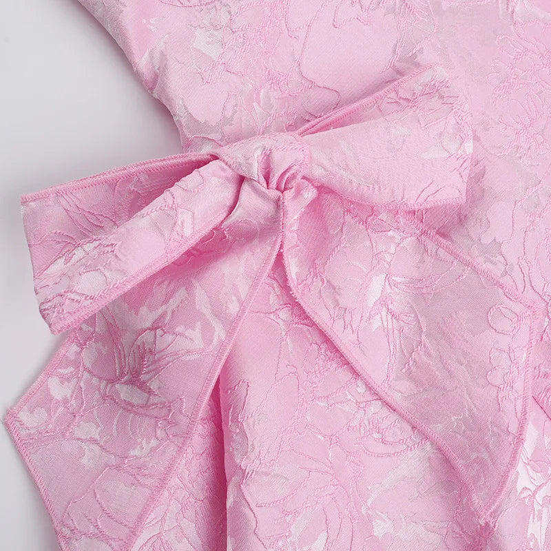 שמלת מיני בגזרת A קשירה בצוואר בעיצוב רקמת איורי פרחים בעיטור פפיונים - קרולינה