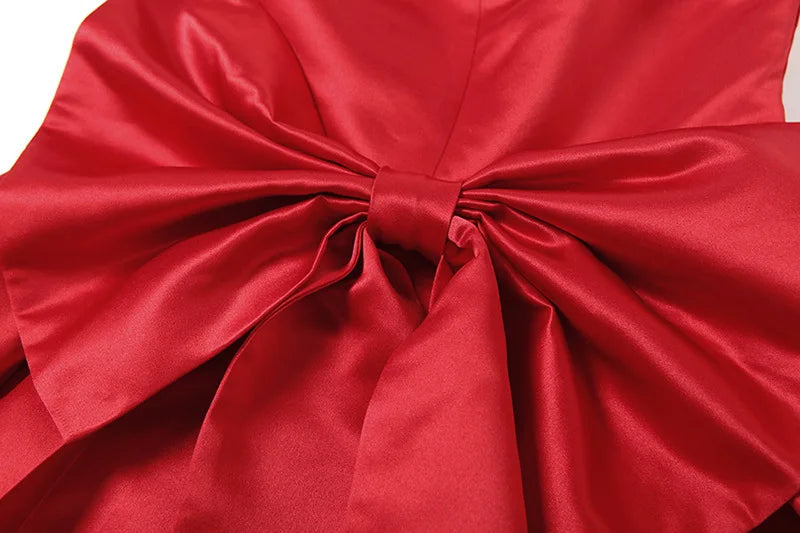 שמלת מיני סטרפלס סאטן בגזרת A בעיטור פפיון בגב - טאיסיה