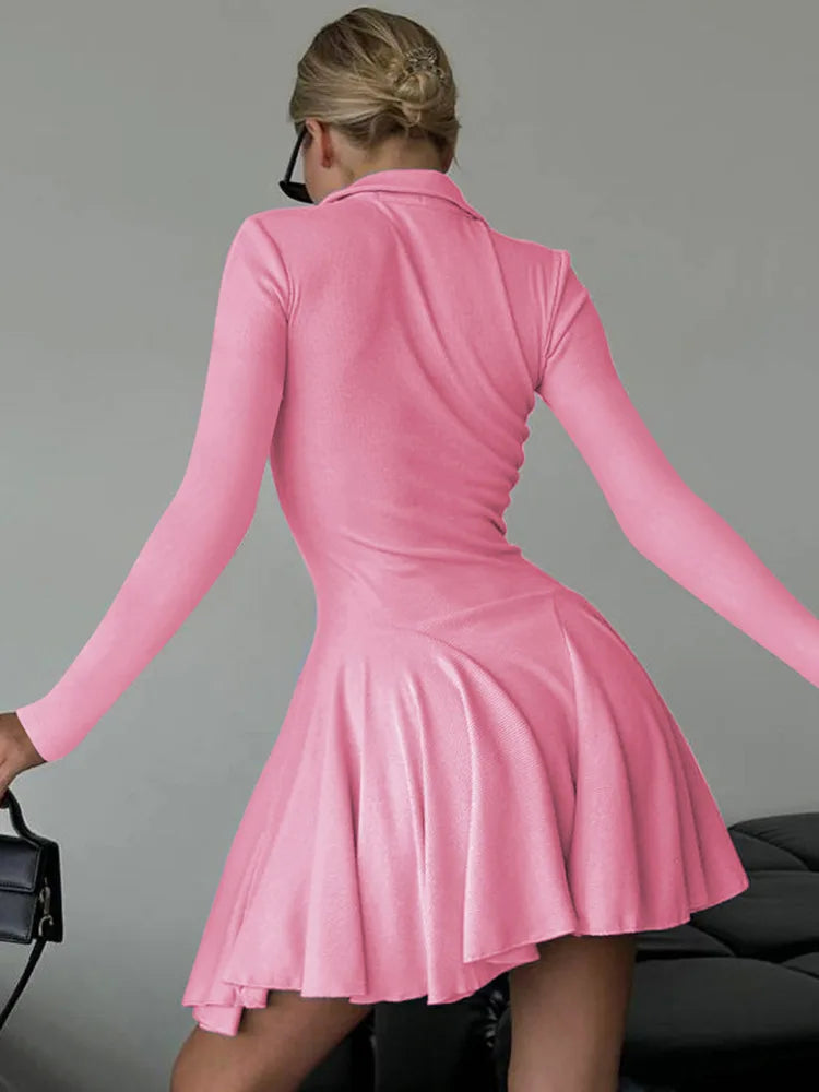 שמלת מיני סרוגה בגזרת A צווארון פולו - רג'ינה