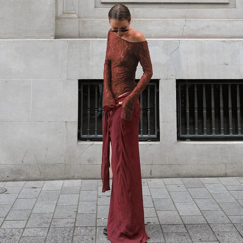 שמלת מקסי בעיצוב שסע ותחרה בעיטור קשירה - WINE