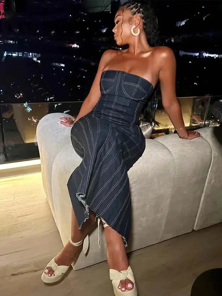 שמלת סטרפלס ג'ינס מקסי צמודה בעיצוב פסים - רוני לי