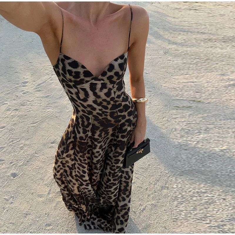 שמלת מקסי מנומרת בגזרת A - Milani