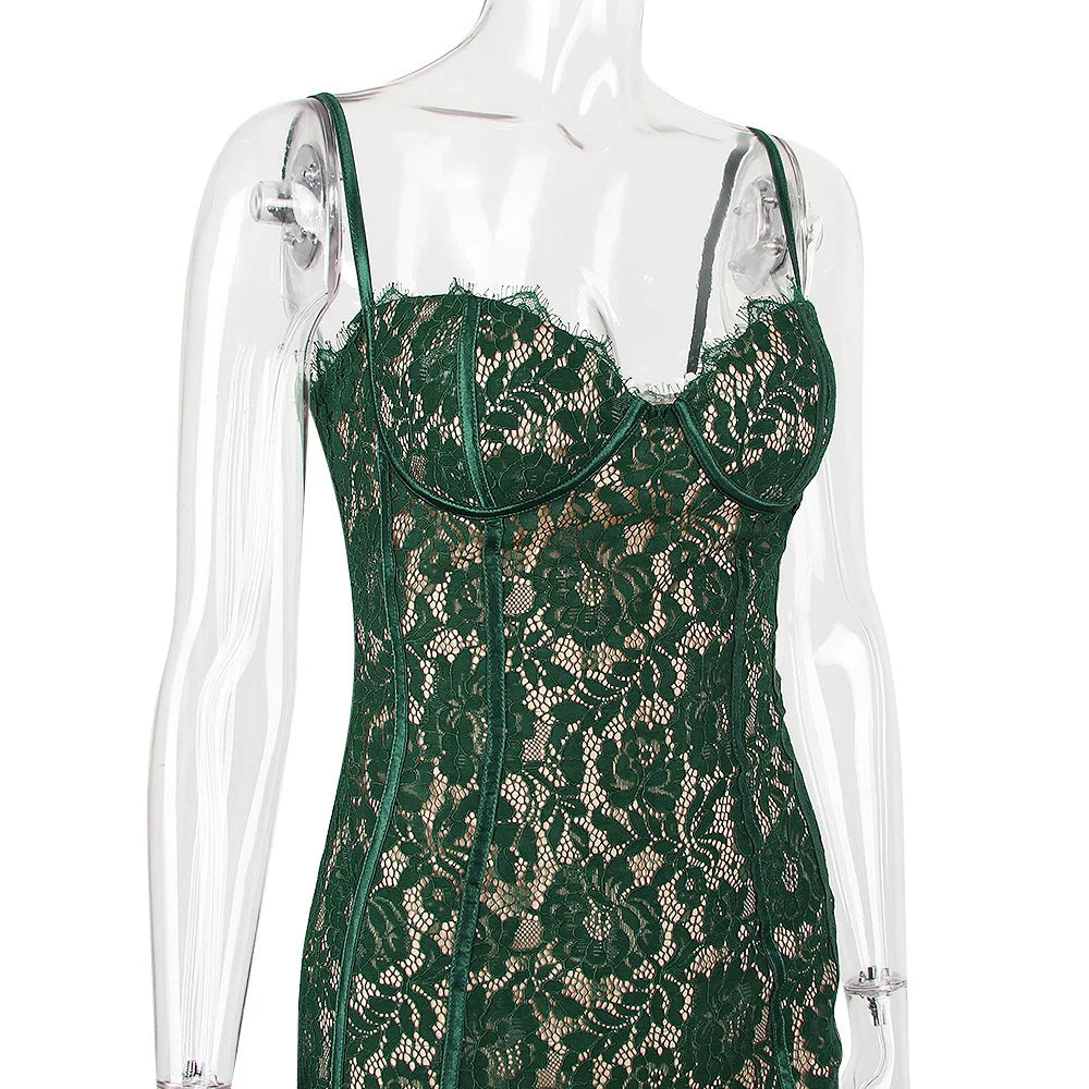 שמלת מידי תחרה בגזרה צמודה - ברברה