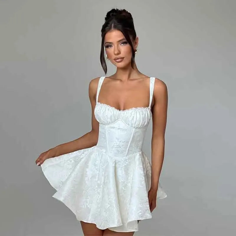 שמלת מיני בעיצוב רקמת איורי פרחים בעיטור תחרה - בלנקה