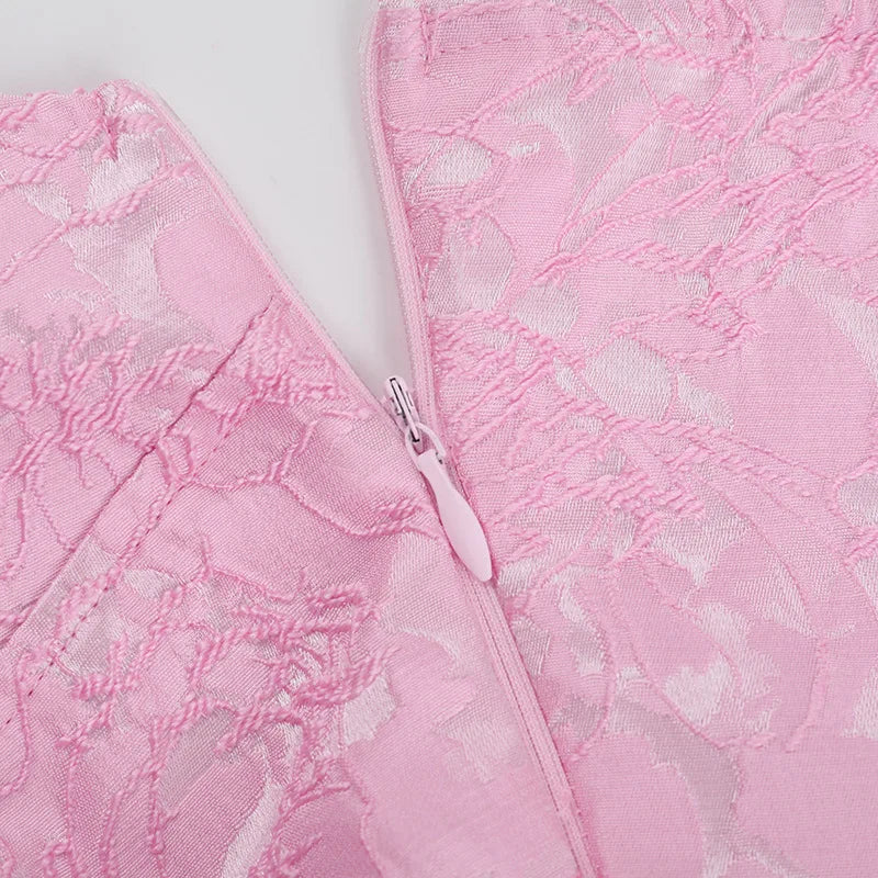 שמלת מיני בגזרת A קשירה בצוואר בעיצוב רקמת איורי פרחים בעיטור פפיונים - קרולינה