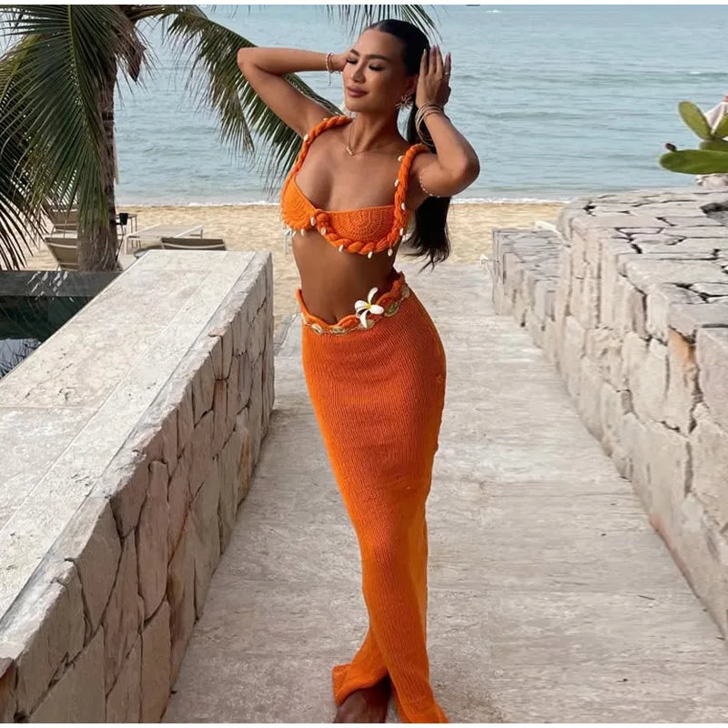 סט חוף סרוג שני חלקים בעיטור צדפות ופנינים טופ וחצאית מקסי / מיני - Adrianna