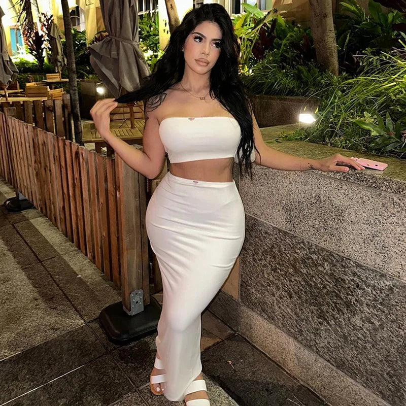 סט שני חלקים חצאית מקסי וטופ סטרפלס - בלום