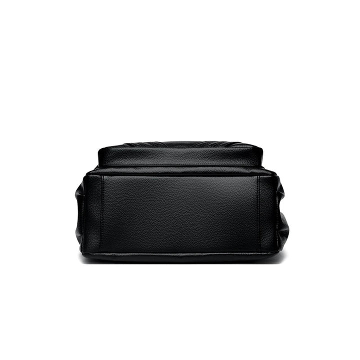 Leather bag with comfortable design - various storage compartments